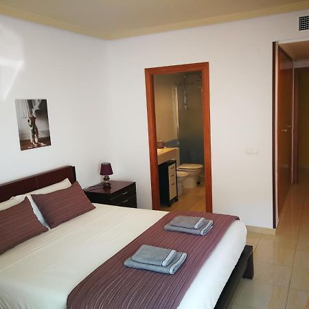 8Beds Vila-Seca Exteriér fotografie