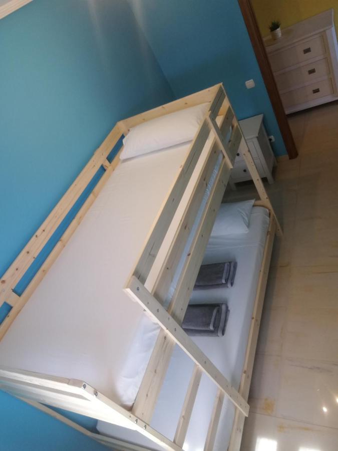 8Beds Vila-Seca Exteriér fotografie