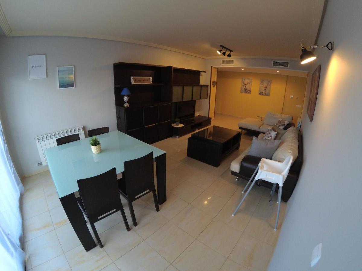 8Beds Vila-Seca Exteriér fotografie
